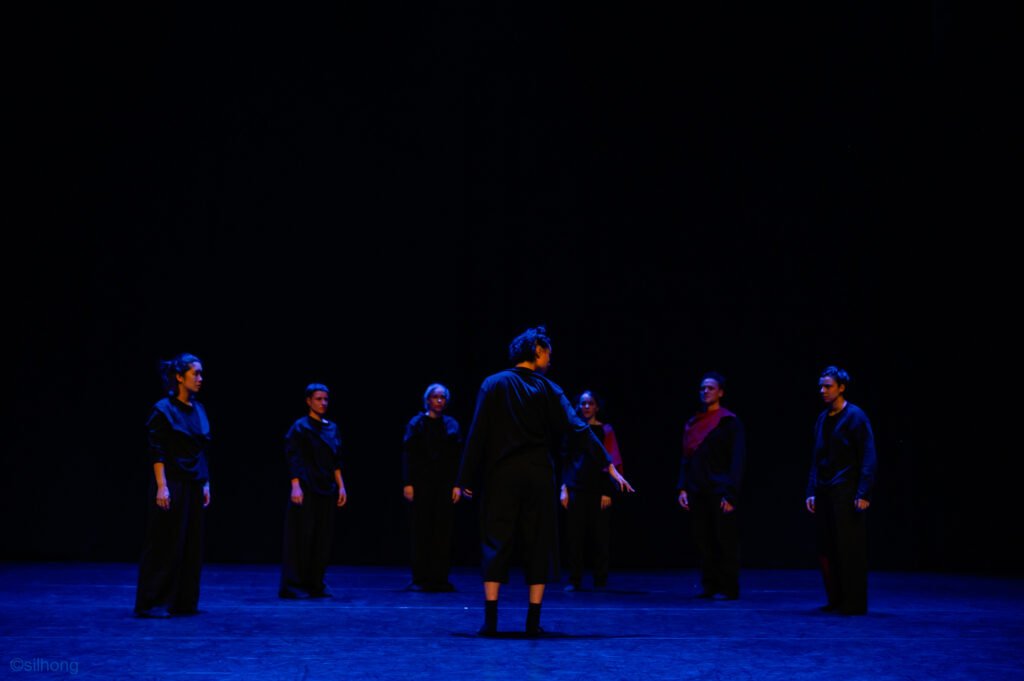 Confusion Dance Theatre voorstelling To Relinquish. Choreograaf Cody Lauren Schuitemaker